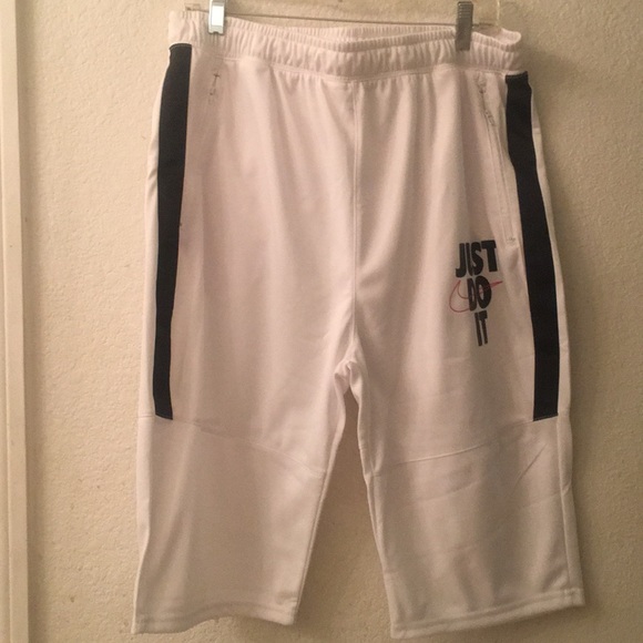 Set of Nike